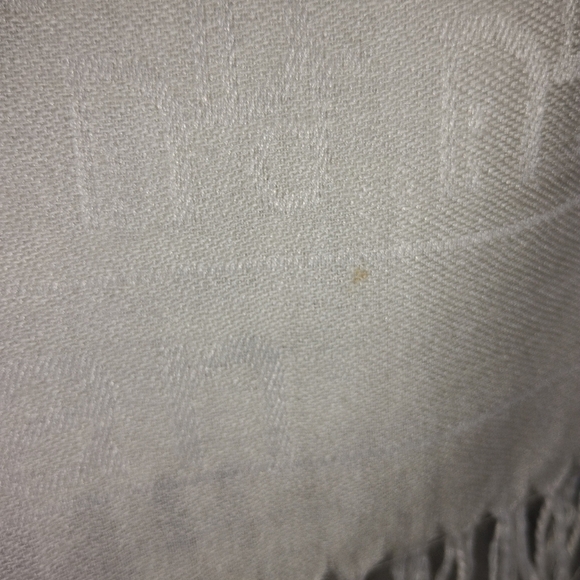 CHRISTIAN DIOR WRAP - Picture 8 of 10